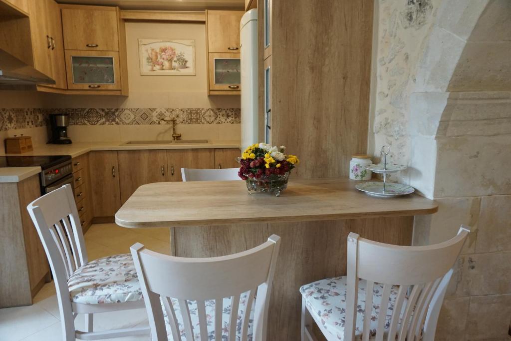 Ioanna House room 6